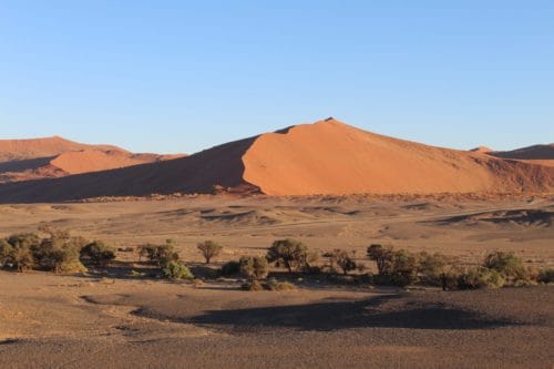 Le désert du Namib vu d'une montgolfière